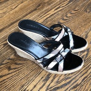 Burberry Signature Nova Check Wedge Slides Sz. 39